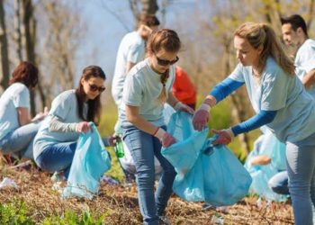 Menebar Kebermanfaatan dengan Pengabdian