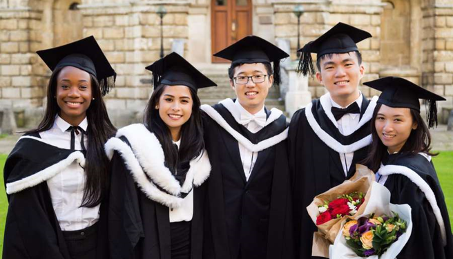 Produktif Setelah Wisuda? Yuk Intip Tipsnya!