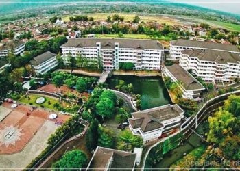 Ingin melanjutkan kuliah di Jawa Timur? Simak 10 Perguruan Tinggi Terbaik di Jawa Timur