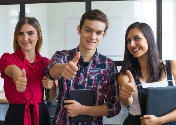 internship atau organisasi kampus