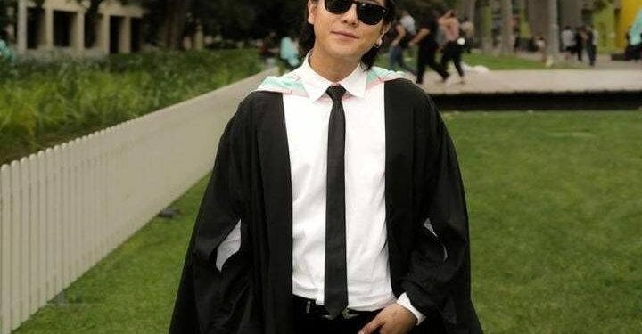 Momen kelulusan Iqbaal Ramadhan