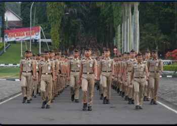 Taruna harus selalu mamakai seragam